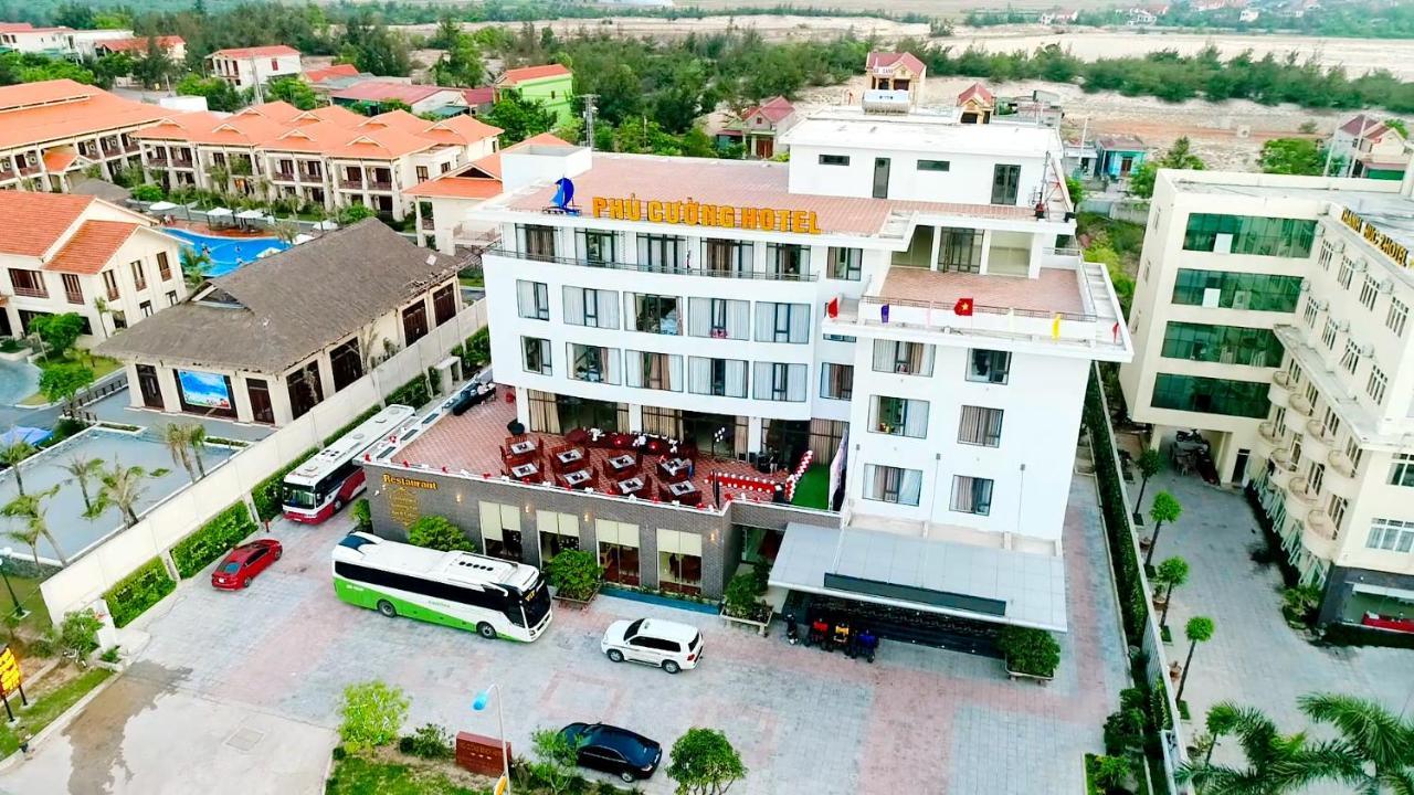 Phu Cuong Beach Hotel Донг Хой Екстериор снимка