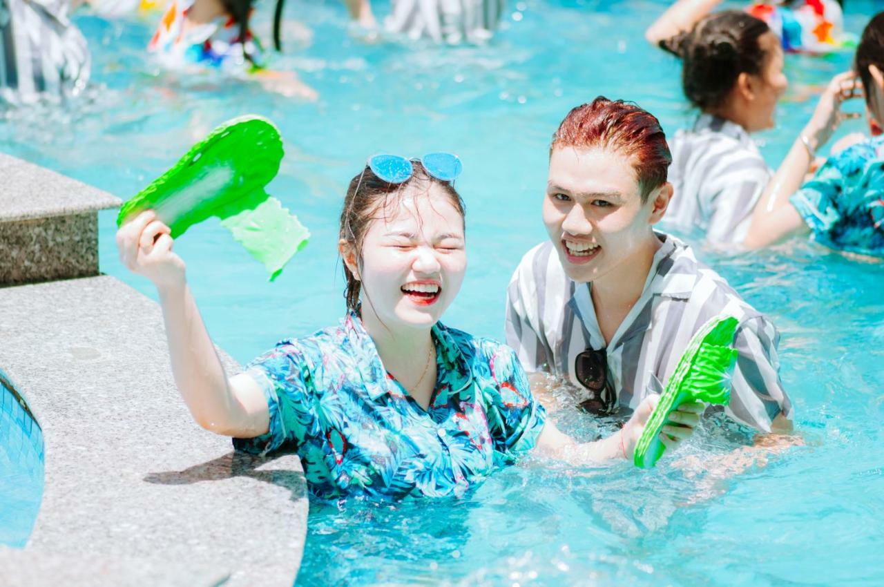 Phu Cuong Beach Hotel Донг Хой Екстериор снимка