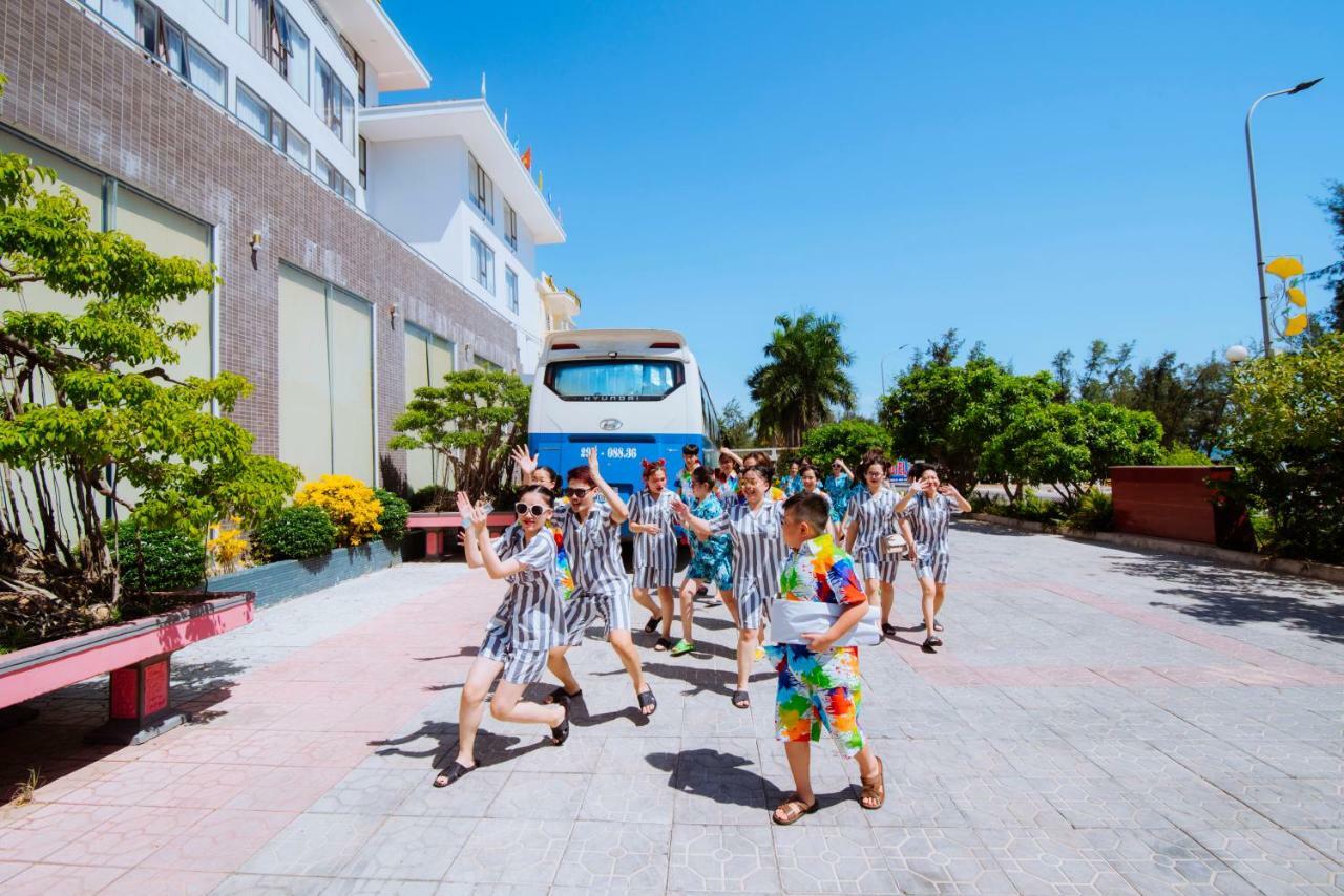 Phu Cuong Beach Hotel Донг Хой Екстериор снимка